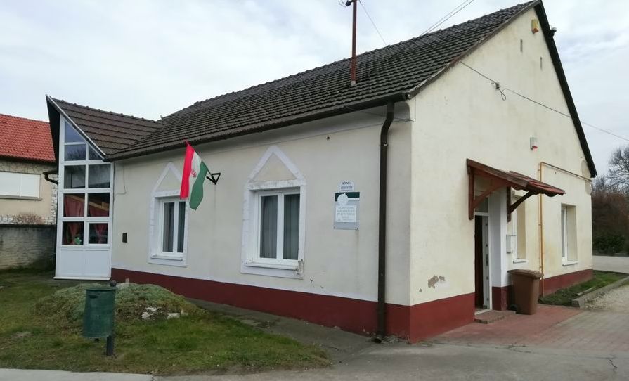 Könyvtári működés átszervezése